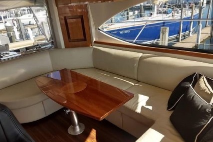 Riviera 5000 Sport Yacht