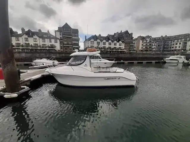 Quicksilver 630 Pilothouse