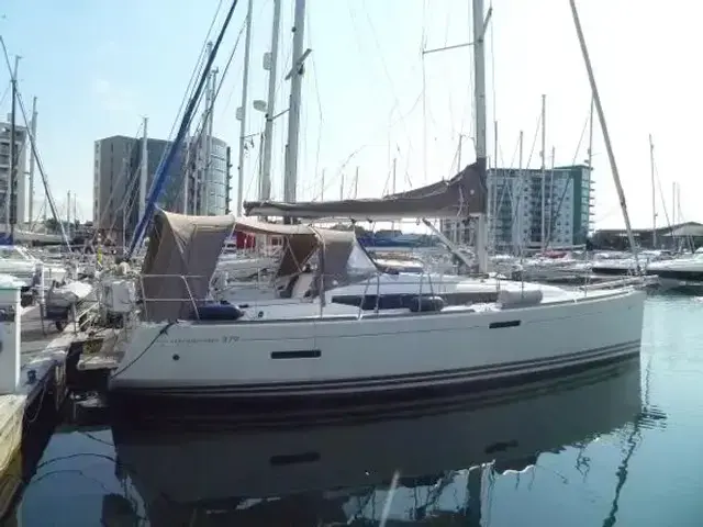 Jeanneau SUN ODYSSEY 379 LIFTING KEEL