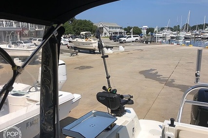 Boston Whaler 230 Vantage