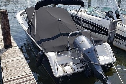 Sea Hunt 235 Escape SE