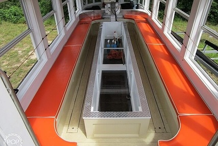 Custom Boats 30' Glass Bottom Boat