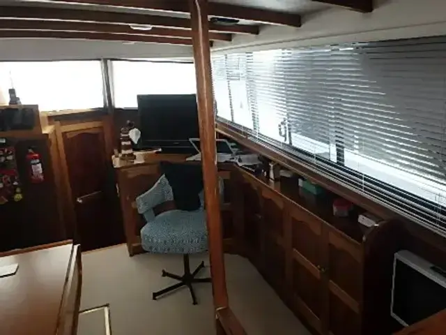 Broom Ocean 42