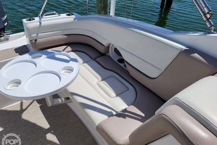 Hurricane 2690 Sun Deck