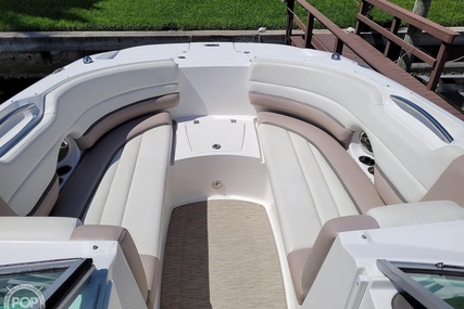 Hurricane 2690 Sun Deck