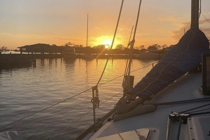 Freedom Yachts Cat Ketch 33