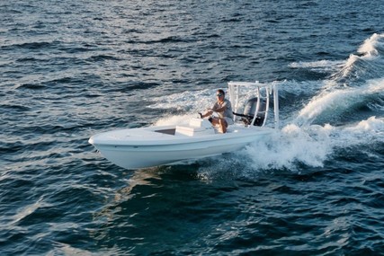 Yellowfin 17 Skiff