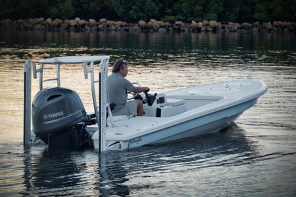 Yellowfin 17 Skiff