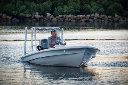 Yellowfin 17 Skiff