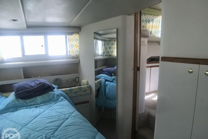 Cruisers 3950 Aft Cabin