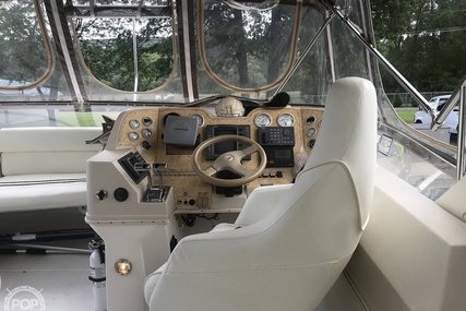 Cruisers 3950 Aft Cabin