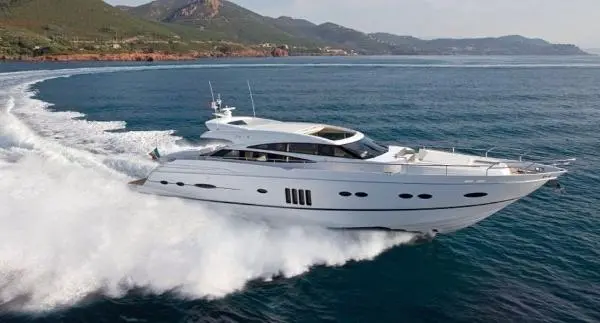 Ferretti Yachts V78