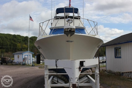 Chris Craft Commander 38 Sedan