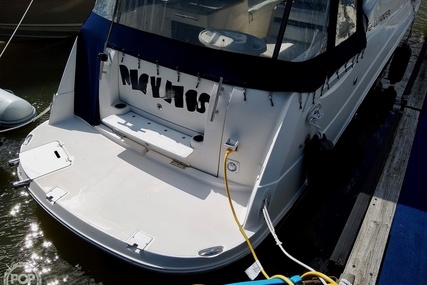 Rinker 280 Express Cruiser