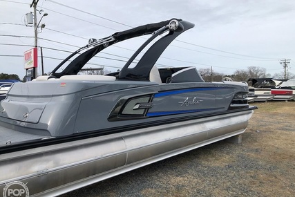 Avalon Excalibur Elite Windshield 27