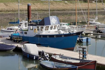 TRAWLER MARINE LIVEABOARD