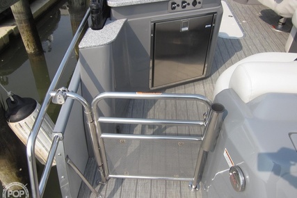 Avalon Excalibur Elite Windshield 27