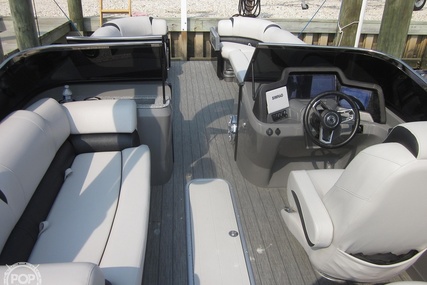 Avalon Excalibur Elite Windshield 27