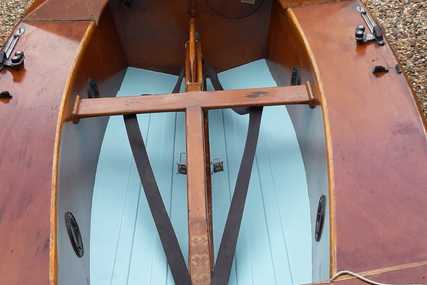 Custom Boats Scorpion Sailing Dinghy