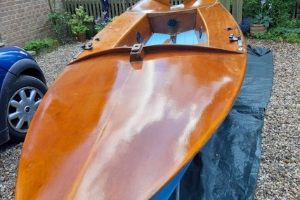 Custom Boats Scorpion Sailing Dinghy