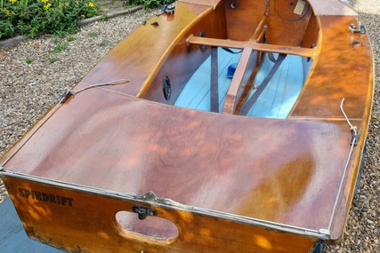 Custom Boats Scorpion Sailing Dinghy