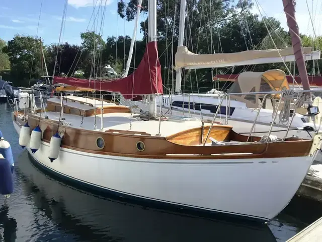 28ft MAURICE GRIFFITHS LONE GULL II BERMUDIAN SLOOP