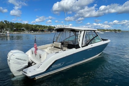 Boston Whaler Vantage