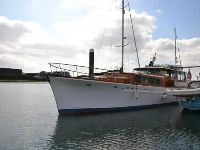 Motor Yacht Stephens Marine 65