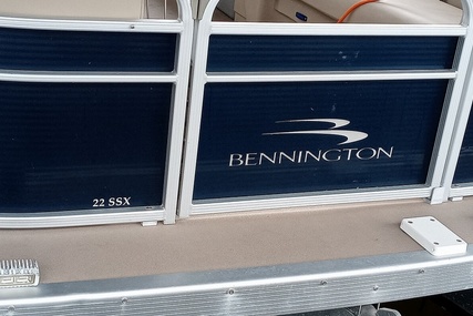 Bennington 22 SSX Salt Water Series