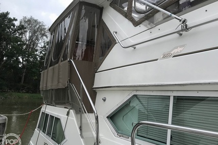 Cruisers 3950 Aft Cabin