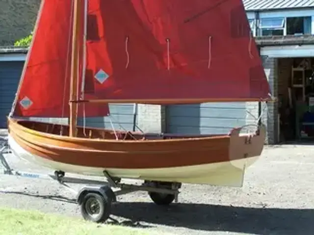 Custom Boats Wootton Bridge Sailing dinghy