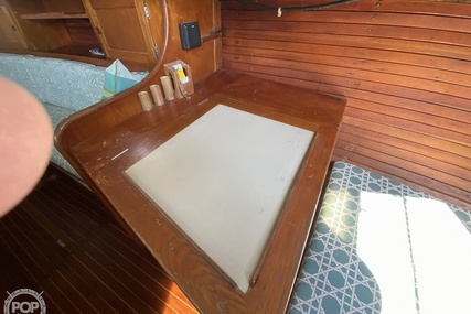 Freedom Yachts Cat Ketch 33