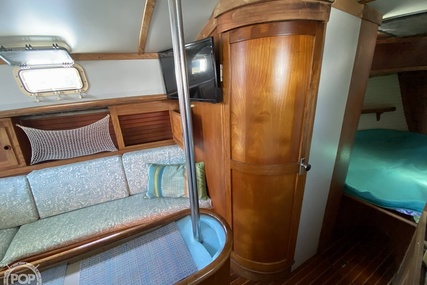 Freedom Yachts Cat Ketch 33