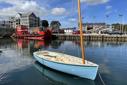 Custom Boats Falmouth Quay Punt Tender