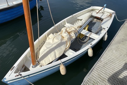 Custom Boats Falmouth Quay Punt Tender