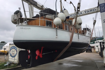 45ft SAUNDER ROE MOTOR YACHT