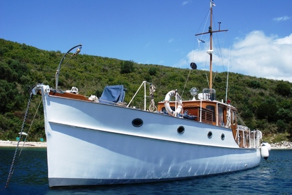 45ft SAUNDER ROE MOTOR YACHT