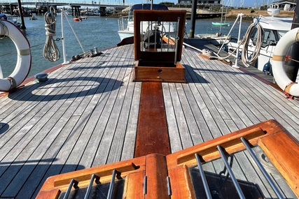 45ft SAUNDER ROE MOTOR YACHT