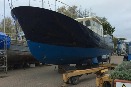 Houseboat Steel Trawler