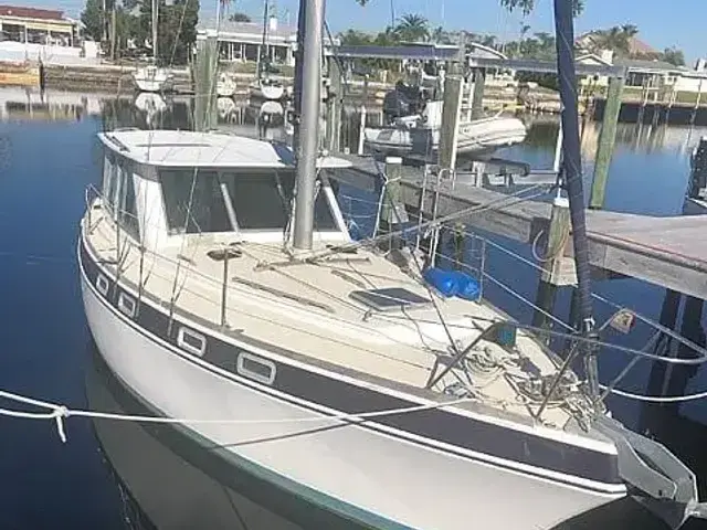 Morgan 33 Pilothouse