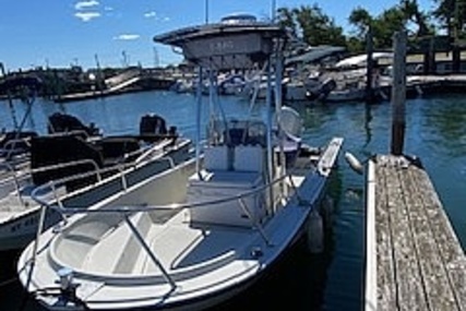 Boston Whaler 18 Outrage