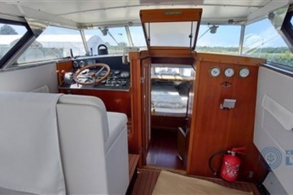 Coronet 27 Seafarer