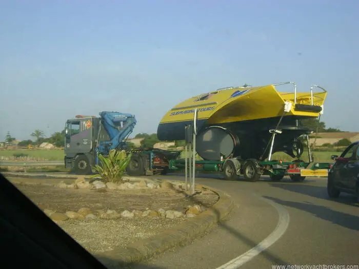 1990 Next semi submarine boat