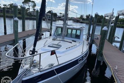 Morgan 33 Pilothouse