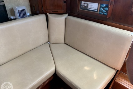 Morgan 33 Pilothouse