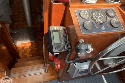 Morgan 33 Pilothouse