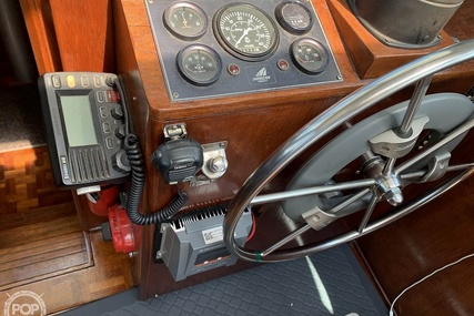 Morgan 33 Pilothouse