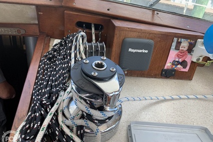 Morgan 33 Pilothouse