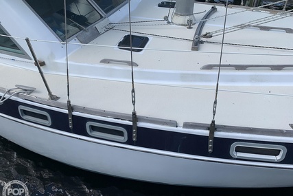 Morgan 33 Pilothouse