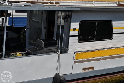 Kayot 46' Steel Pontoon Houseboat